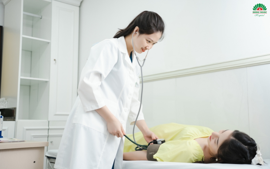 9 tháng theo dõi sát sao giúp mẹ bầu có u xơ tử cung vượt cạn an toàn