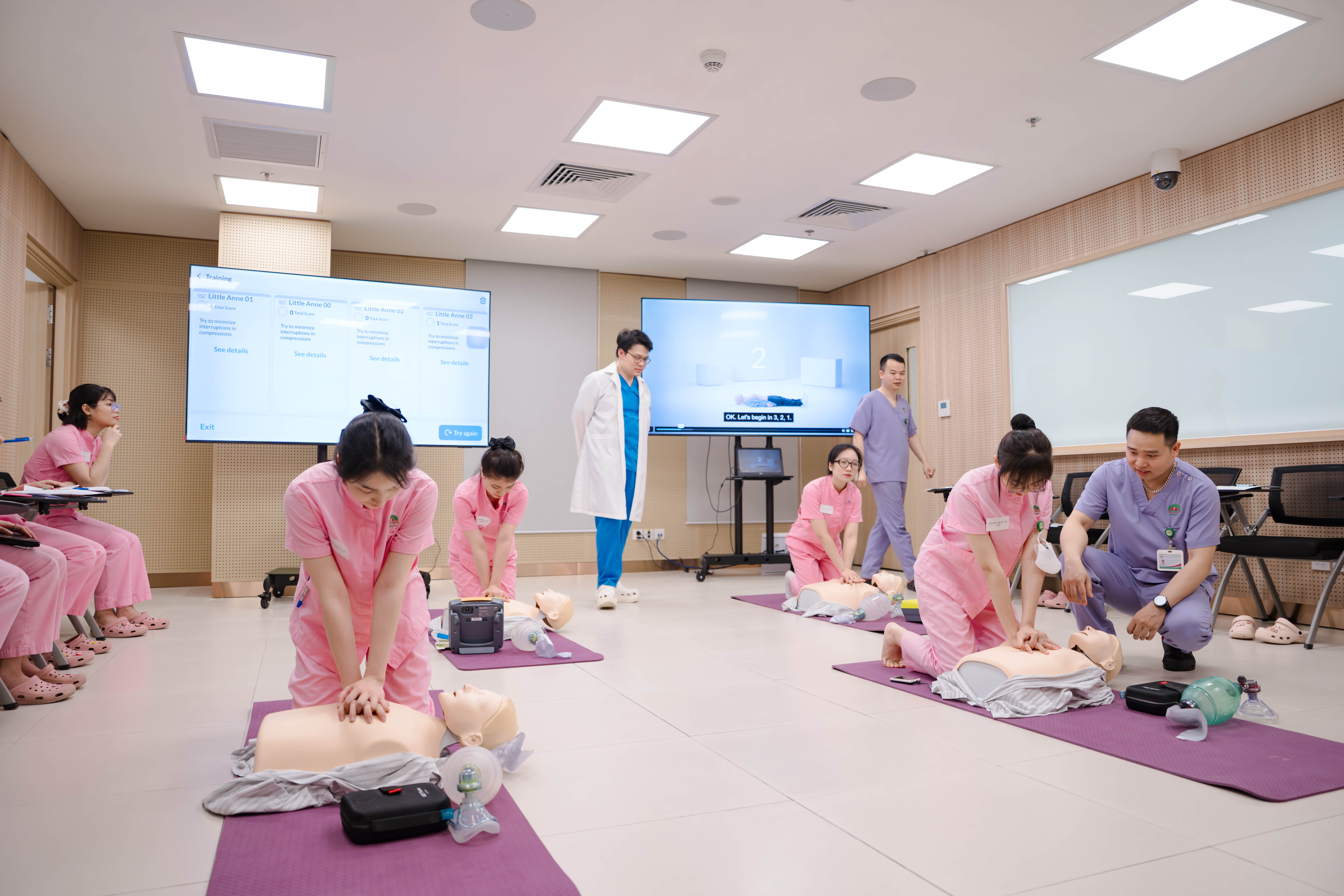 Training programs at the Center are systematically structured and continuously updated with the latest advances in medical knowledge.