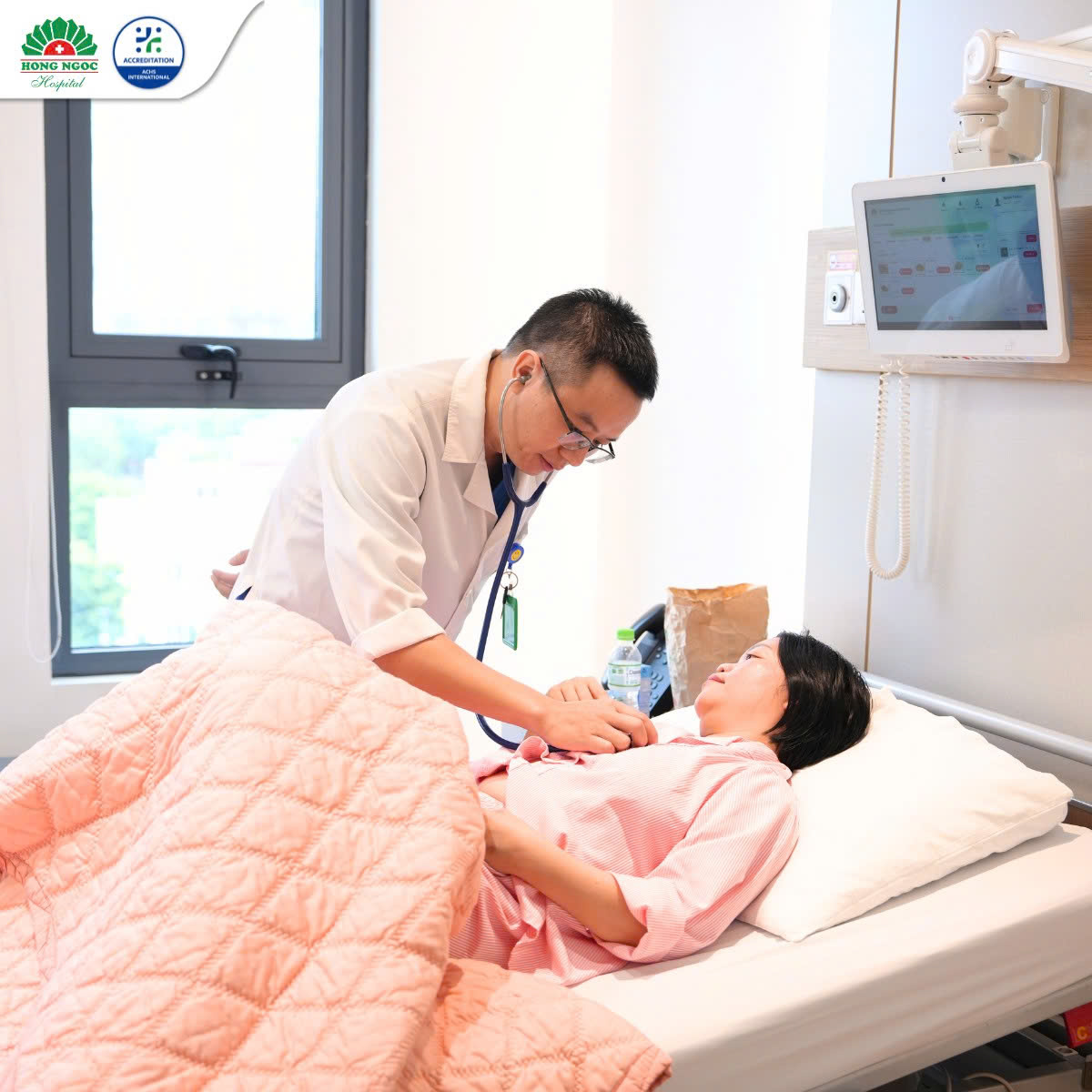 중재술 전후 환자 진찰 및 경과 관찰 이미지