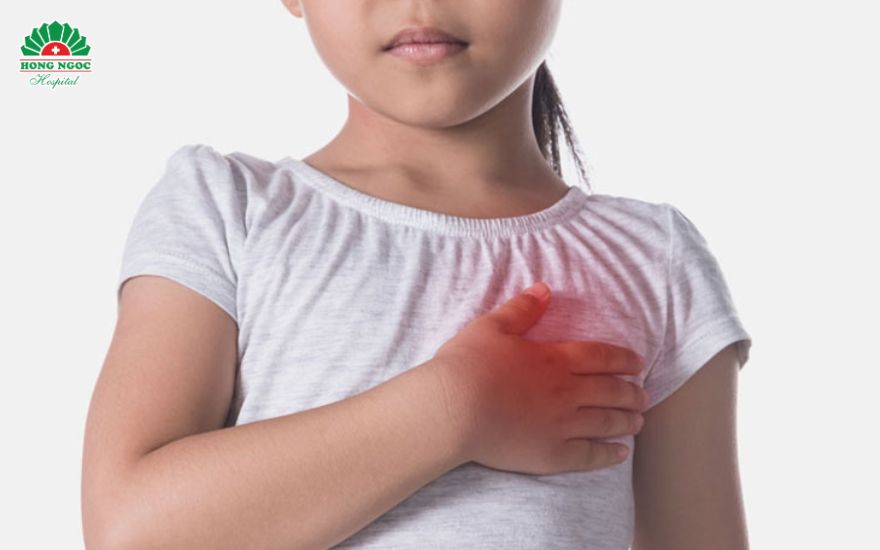 나이가 어린 아이보다 큰 아이가 흉부 압박감을 더 잘 느낍니다.