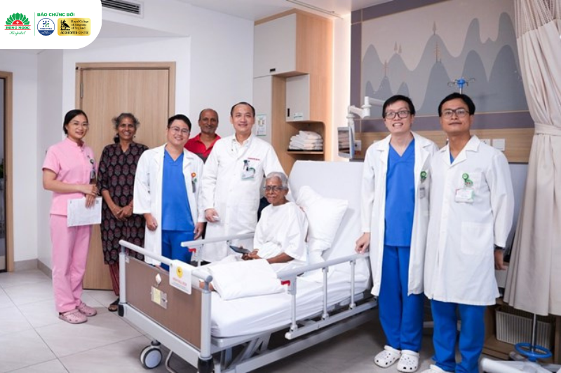 BVĐK Hồng Ngọc - Trung tâm điều trị bệnh Cơ xương khớp uy tín cho người nước ngoài. 
