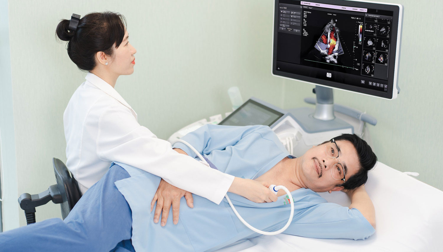 심장 초음파 검사는 심장 이상 징후를 조기에 정확하게 발견하도록 돕습니다