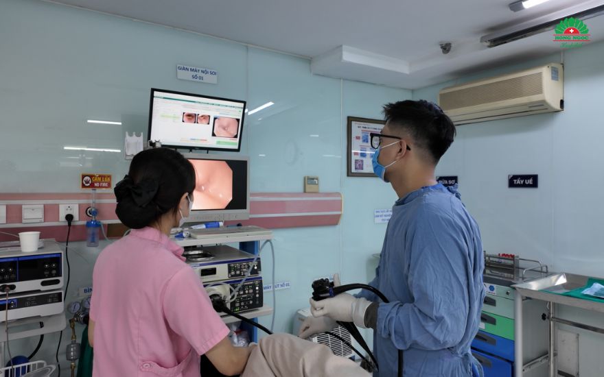 첨단 NBI EXTRA III 내시경 기술로 환자를 검사하기