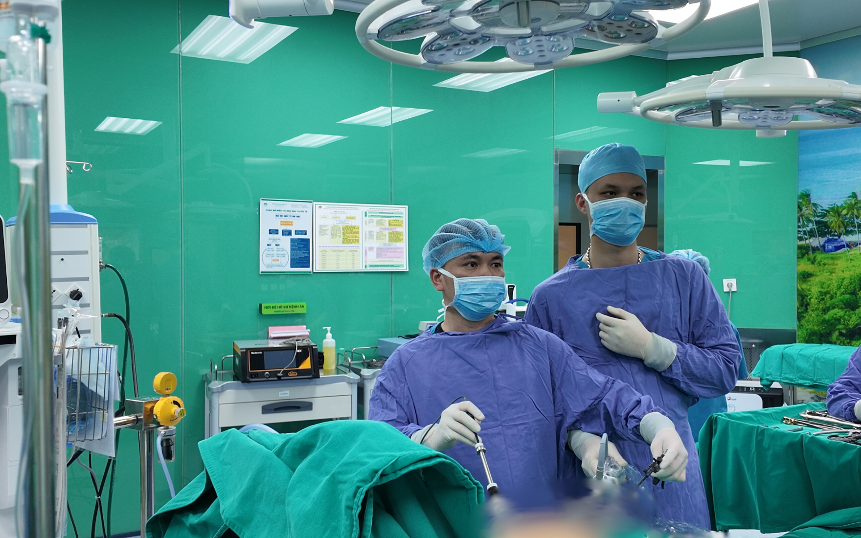 홍옥 종합병원 의료진의 충수 절제술