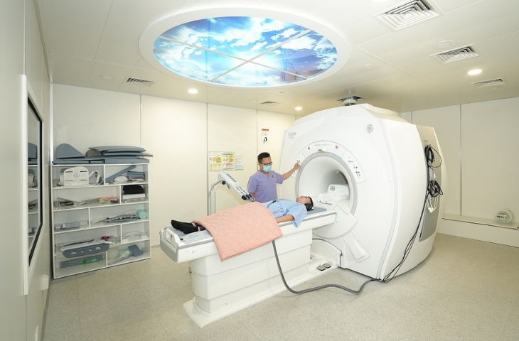 꾸준한 물리 치료는 통증 완화와 기능 회복에 핵심적인 역할을 합니다.