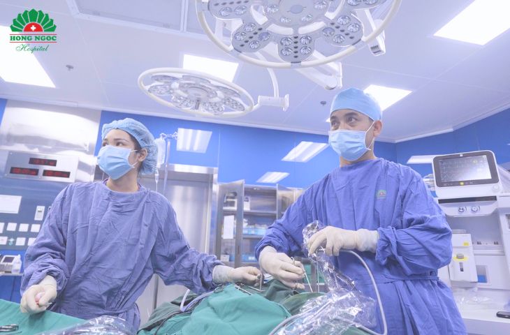홍옥 종합병원에서의 다발성 부비동염 수술