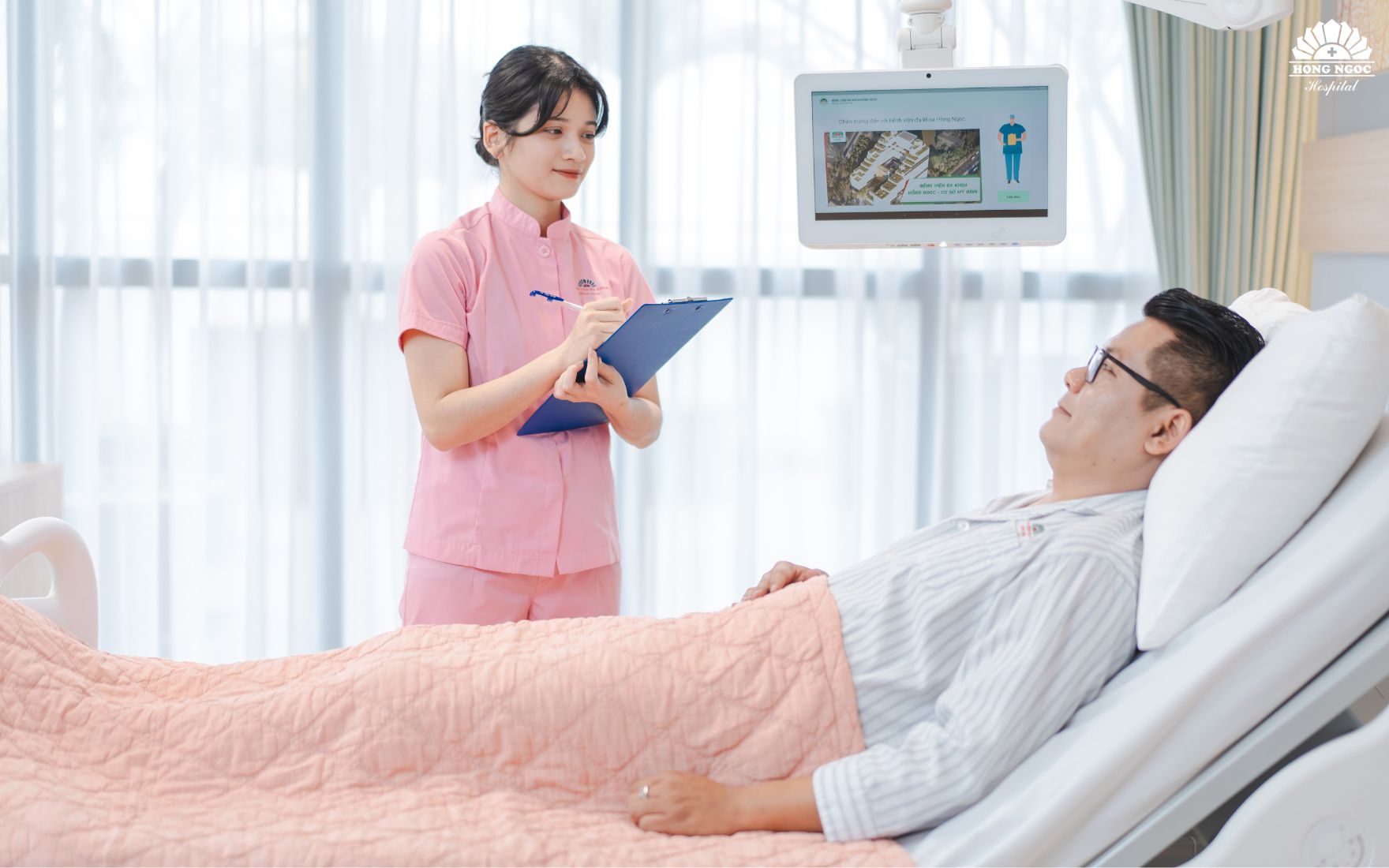 고급스러운 입원실과 24시간 상주하는 간호팀이 함께합니다.