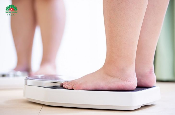 비정상적인 체중 증가는 갑상선기능저하증의 대표적인 증상 중 하나입니다.