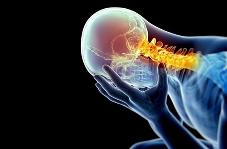 목과 어깨 통증은 경추 퇴행성 관절염의 가장 대표적인 신호입니다.