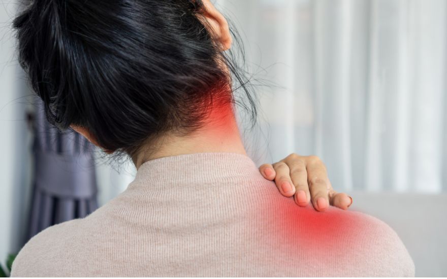 극상근 건염은 지속적인 어깨 관절 활동으로 인해 손상됩니다.