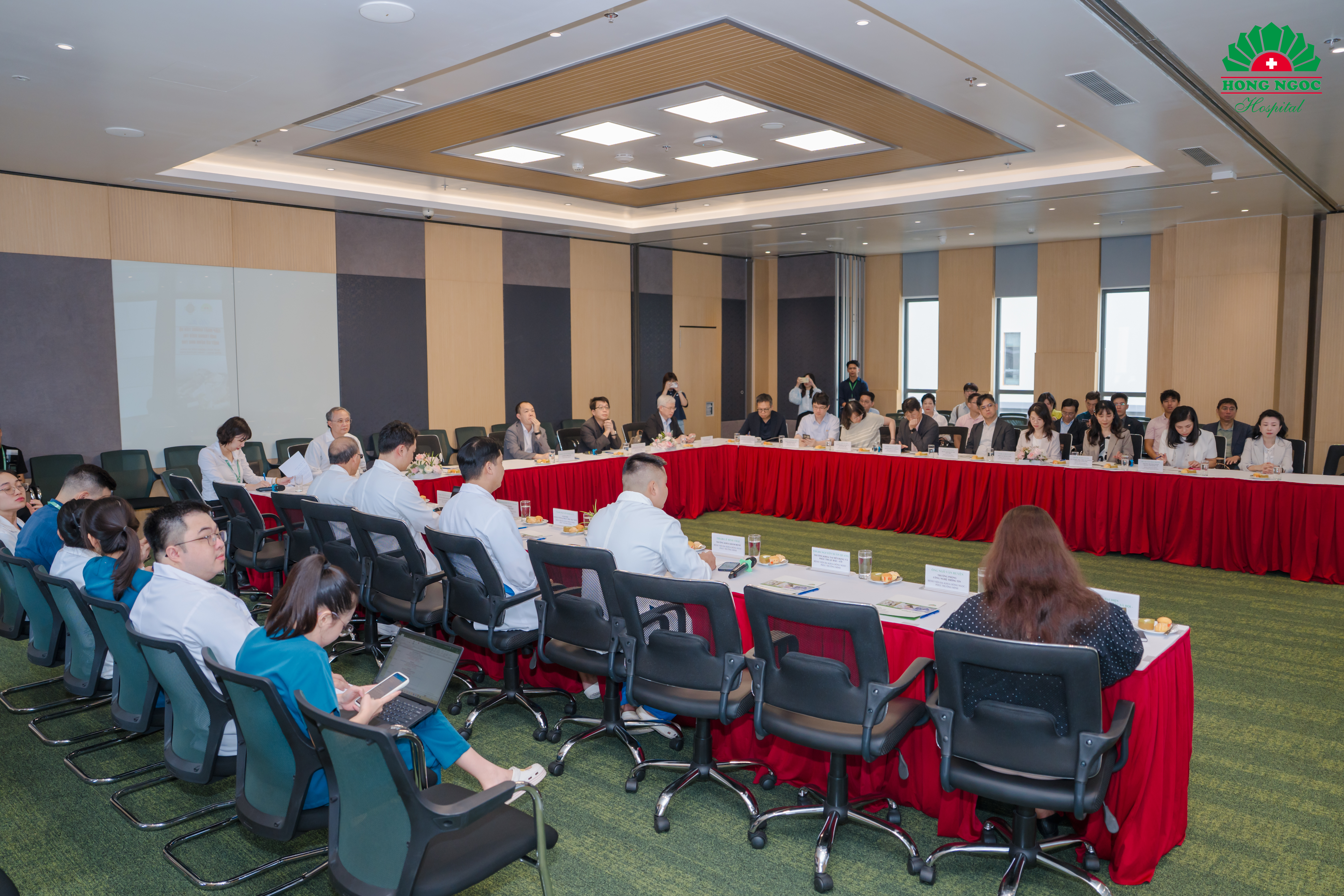 Hội thảo khoa học cập nhật các tiến bộ mới trong điều trị ung thư