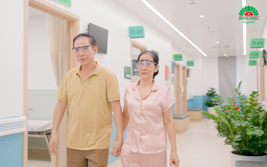 Ca phẫu thuật thành công nhanh chóng, hai bác có thể ra về ngay trong ngày