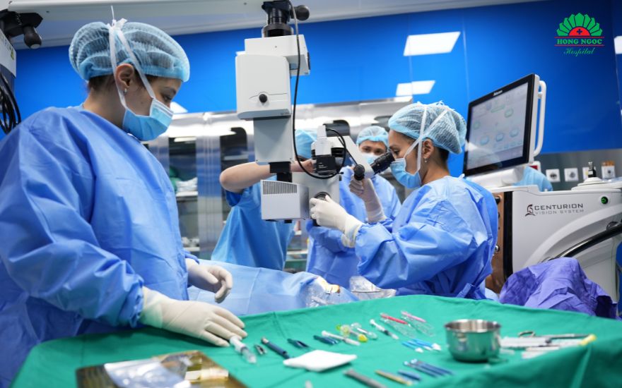 Ứng dụng công nghệ laser thế hệ mới, kết hợp đặt thủy tinh thể nhân tạo đa tiêu cự nhằm phục hồi thị lực ở nhiều khoảng cách