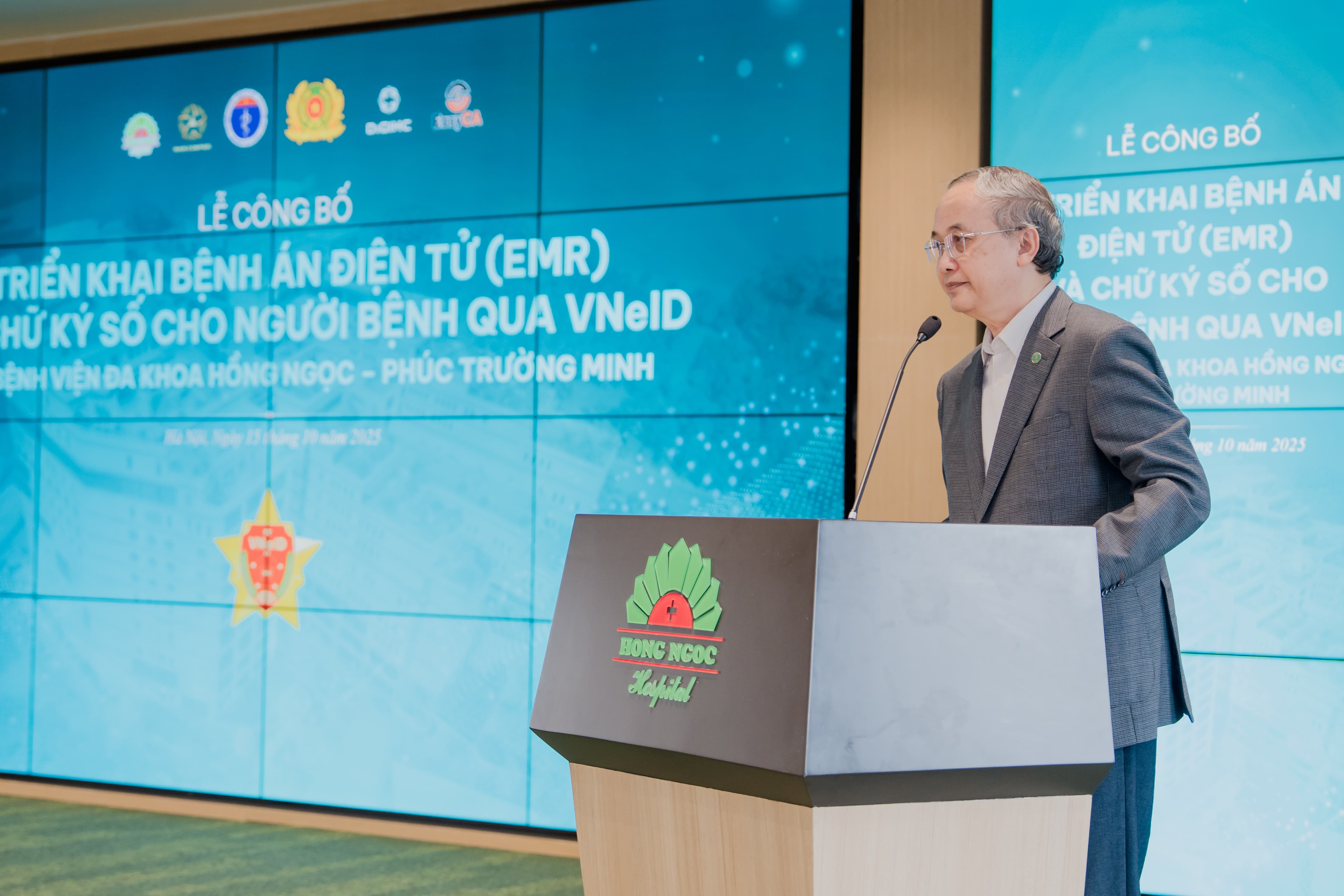 BVĐK Hong Ngoc Benh An Dien Tu Chu Ky So VNeID