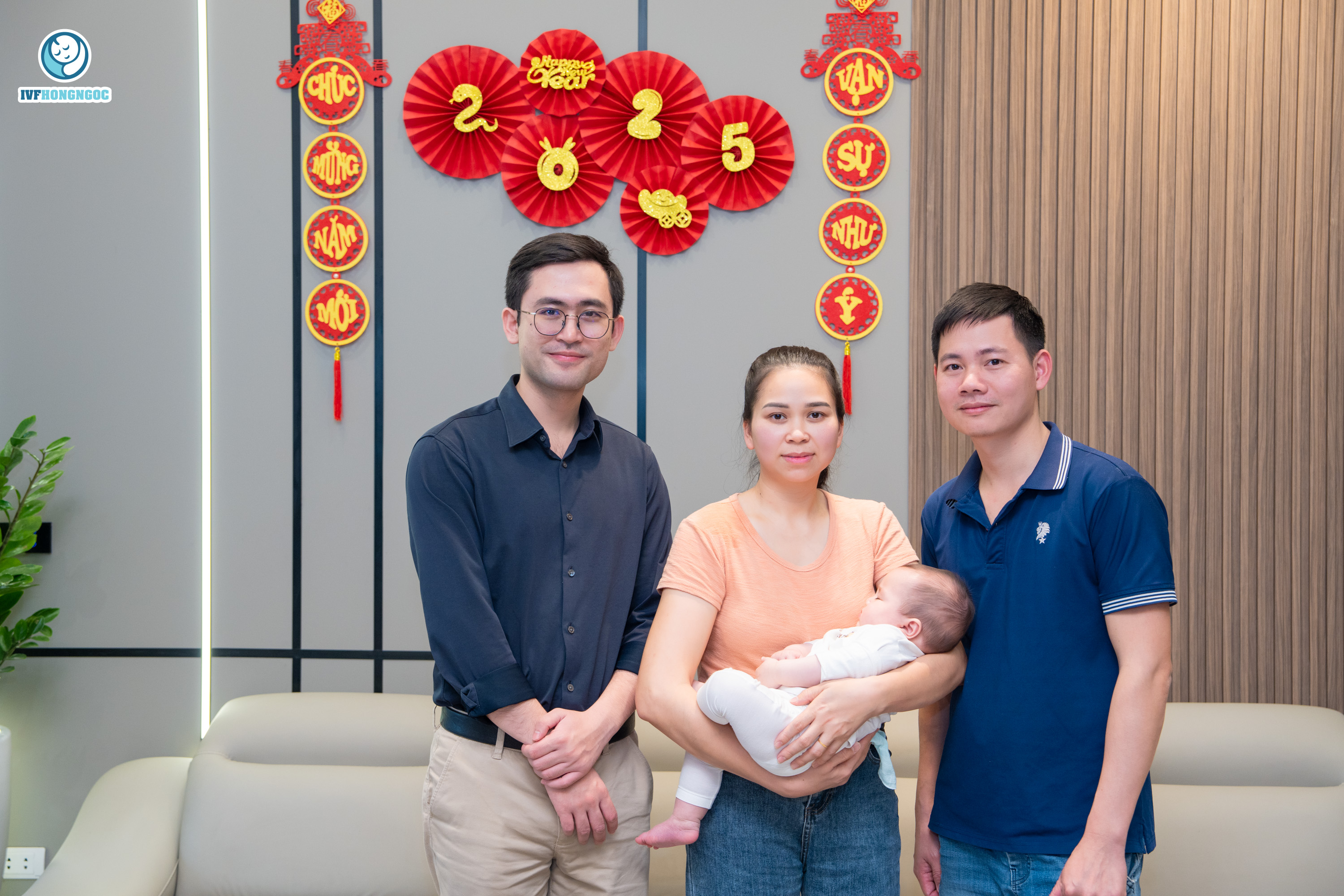 Gia đinh chị Tiến, anh Nam (Hà Nội) - Ca sàng lọc thành công bệnh di truyền hiếm gặp Norrie Disease