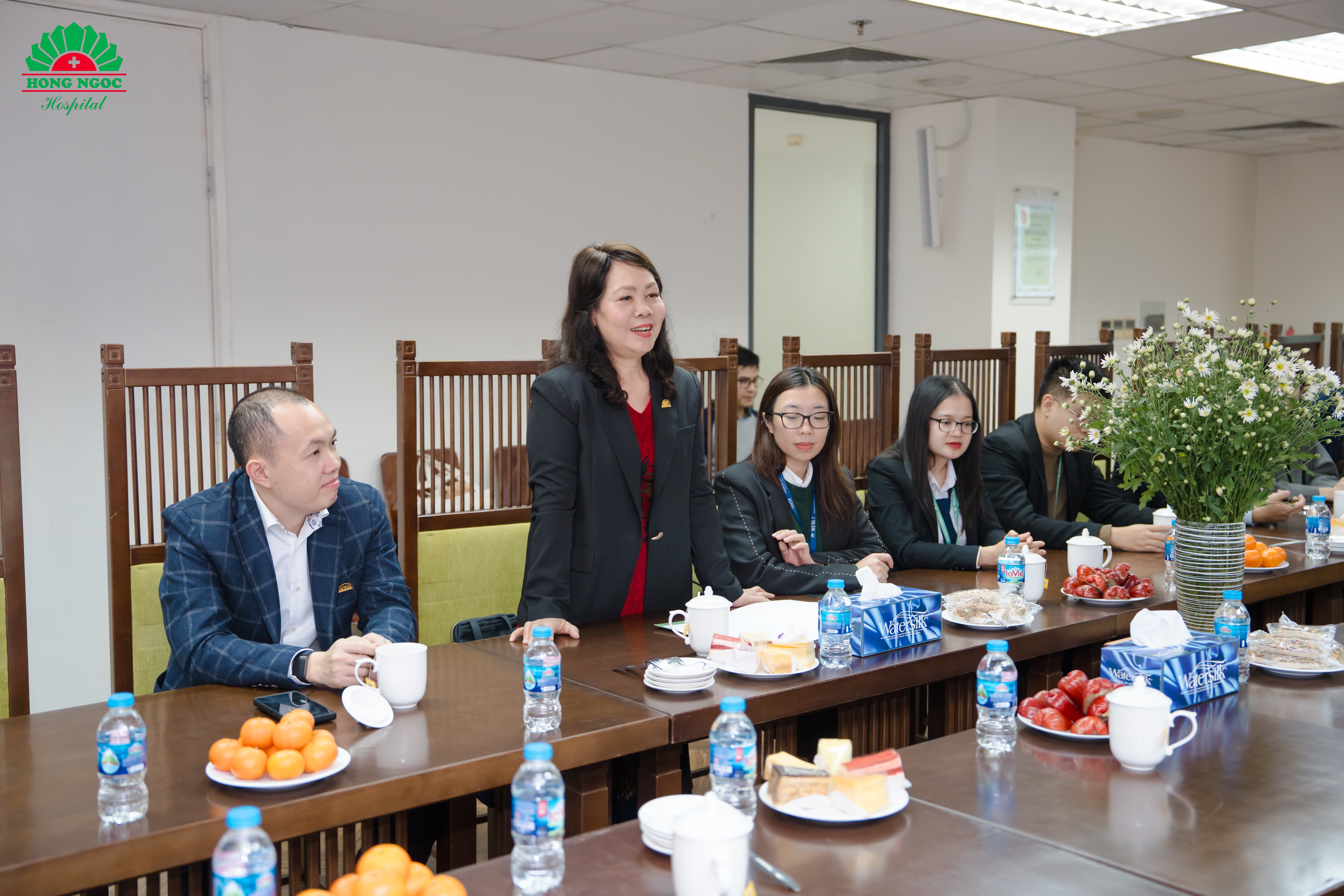 Hong Ngoc Marie  Curie (3)