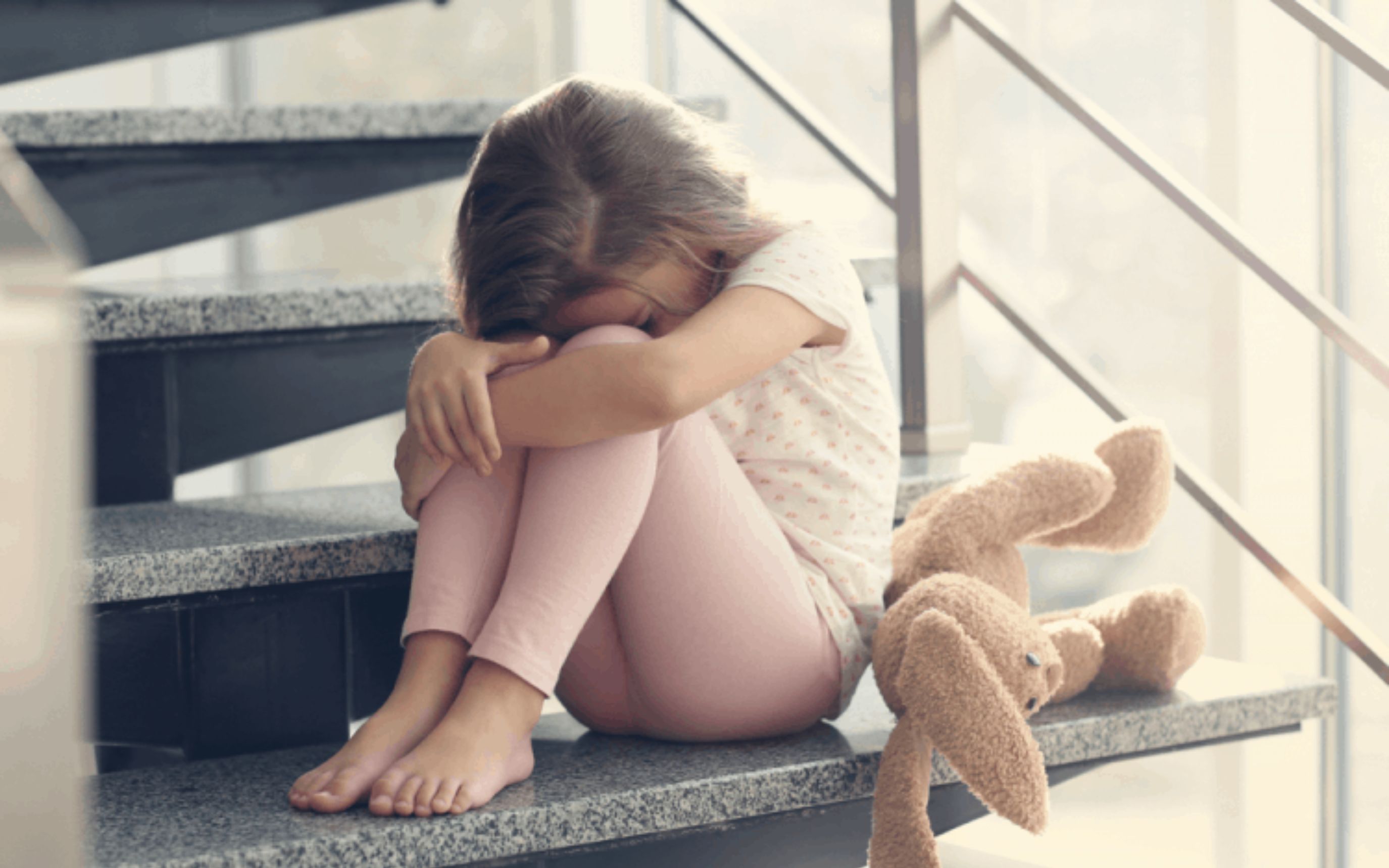 Trẻ dậy thì sớm không chỉ bị thay đổi về ngoai hình mà tâm lý cũng bị ảnh hưởng