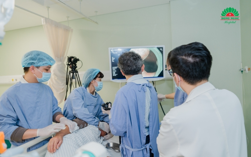 hoi-thao-nang-cao-chan-doan-va-dieu-tri-ung-thu-som-duong-tieu-hoa-tren-thong-qua-ky-thuat-esd