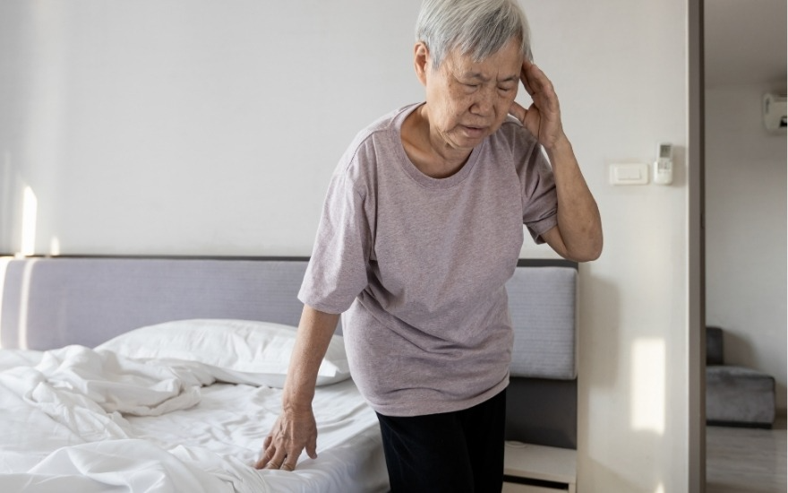 Huyết áp cao kéo dài do ăn mặn có thể làm mạch máu kém đàn hồi, dễ tổn thương hơn.