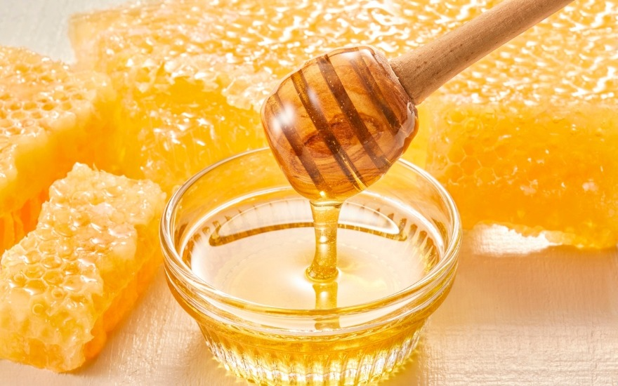 Mật ong - thực phẩm quen thuộc trong nhiều gia đình