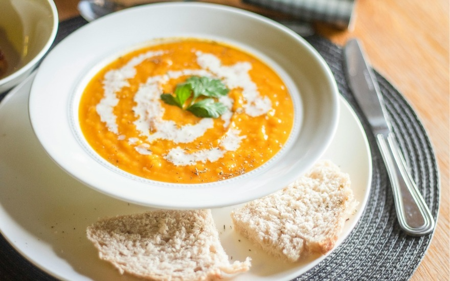 Món mềm như soup giúp người bênh COPD dễ ăn hơn