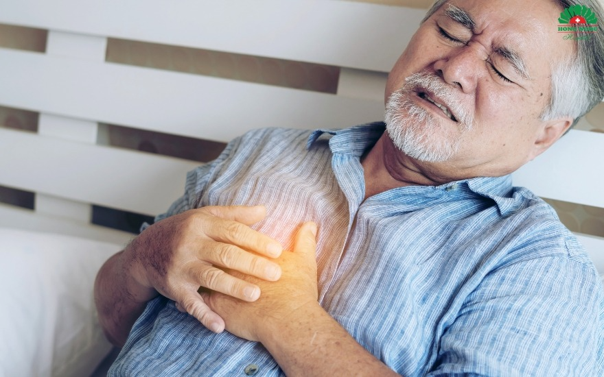 Tim đập nhanh khi trời nóng có nguy hiểm không? Khi nào cần đi khám?