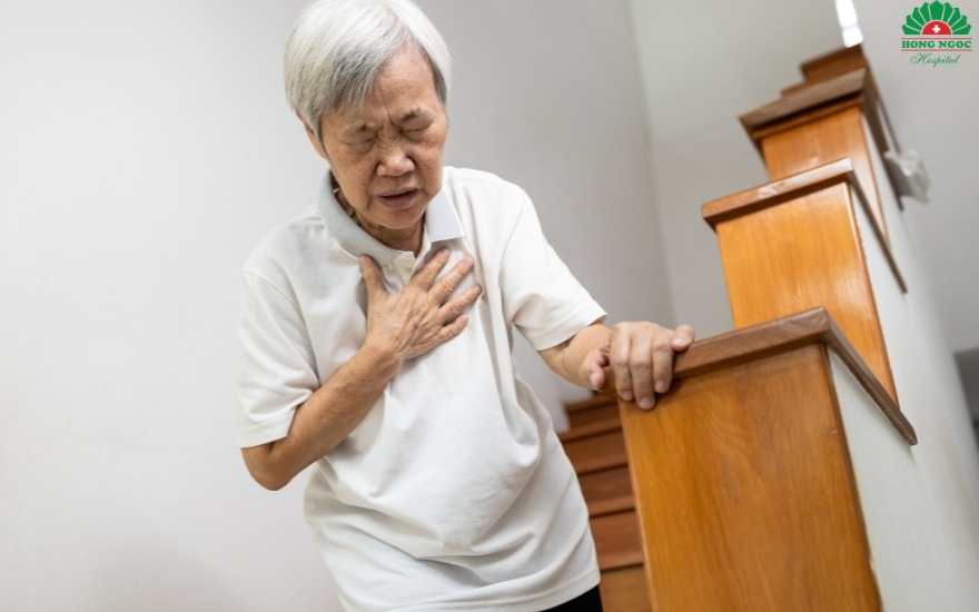Tim đập nhanh khi trời nóng có nguy hiểm không? Khi nào cần đi khám?