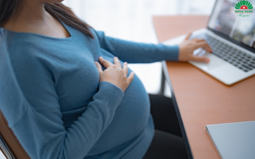 Tim đập nhanh khi trời nóng có nguy hiểm không? Khi nào cần đi khám?