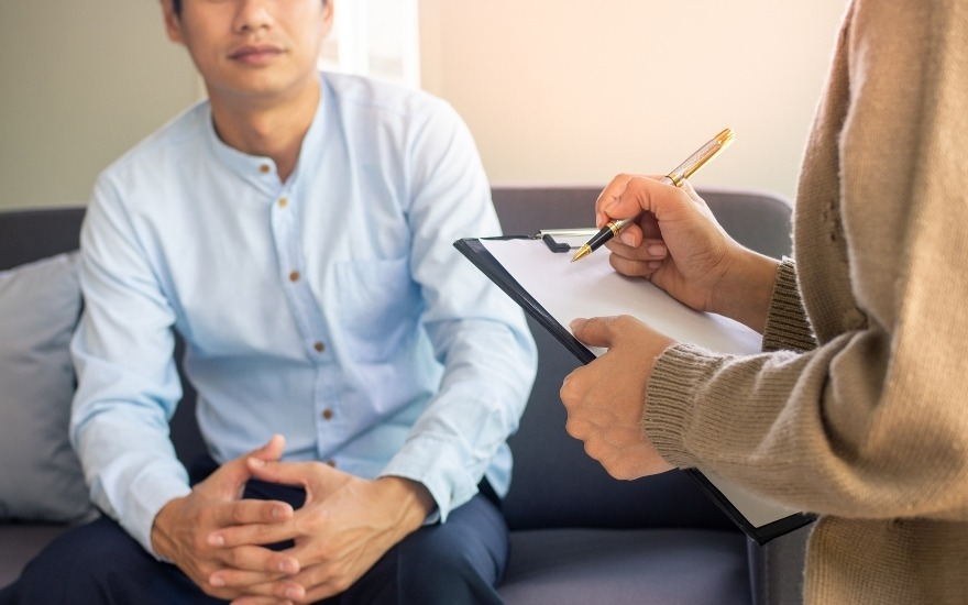 Ghi chú lại thông tin giúp bác sĩ đánh giá chính xác hơn khi thăm khám