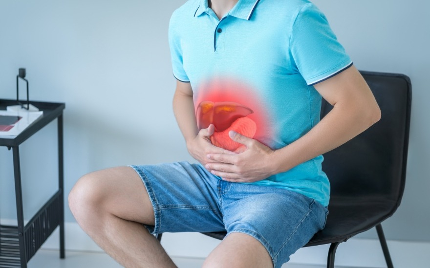 Người bị xơ gan nên theo dõi lượng dịch