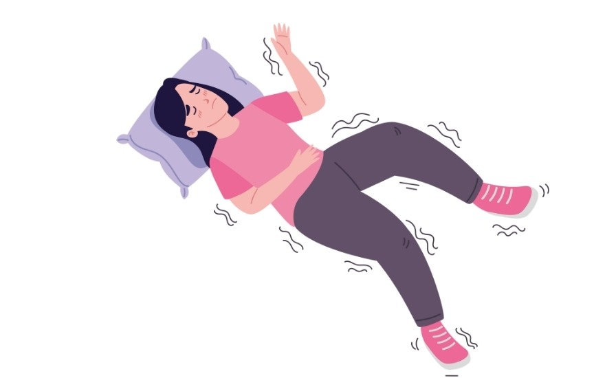 Trẻ nên được đưa đi cấp cứu nếu có dấu hiệu co giật