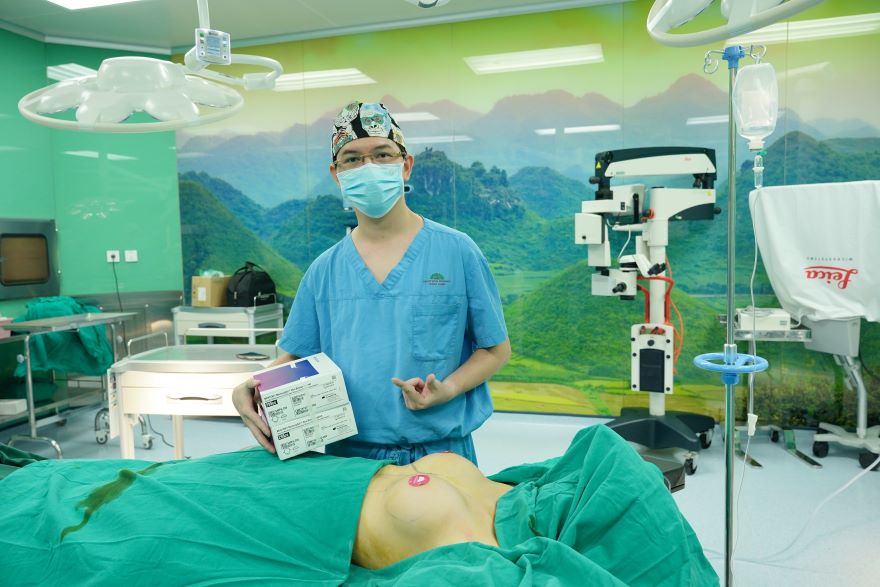 nâng ngực nội soi đường nách