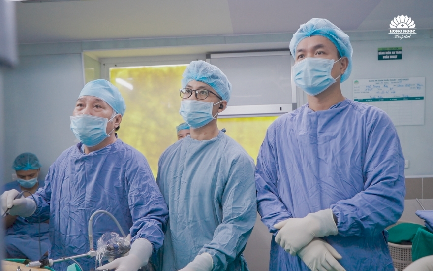 nhiem-trung-duong-mat-nang-do-viem-tui-mat-hoai-tu