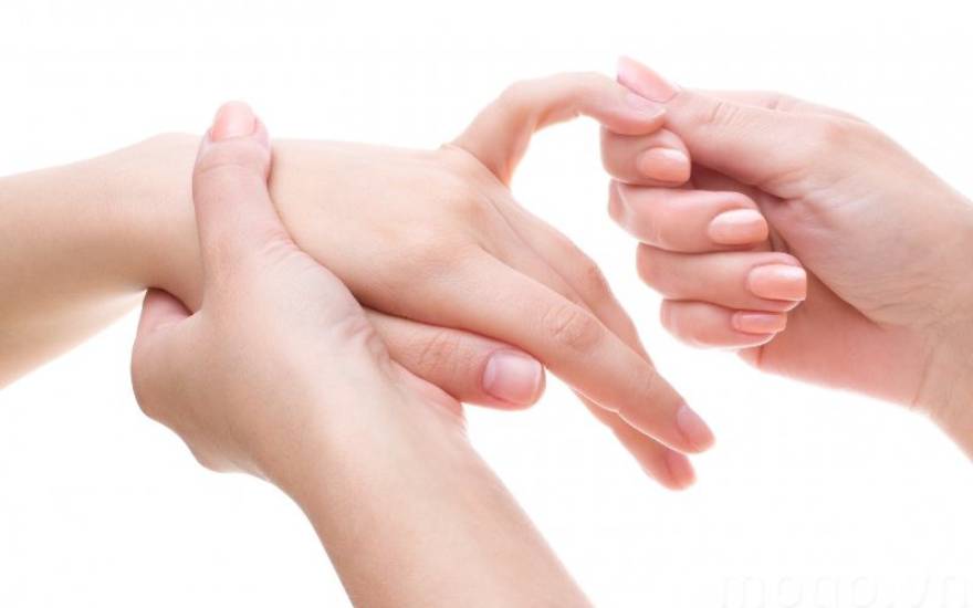 tổn thương thần kinh trụ