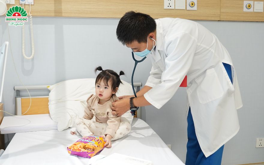 Khoa Nhi Hồng Ngọc ưu tiên sử dụng phác đồ điều trị chuẩn WHO, ngăn ngừa tái phát
