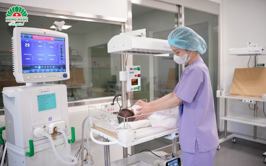 viêm phổi ở bé dưới 6 tháng tuổi