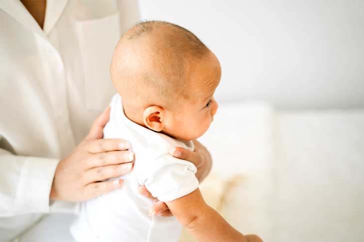 ợ hơi nhiều ở trẻ em do đâu? kinh nghiệm xử trí hiệu quả, an toàn