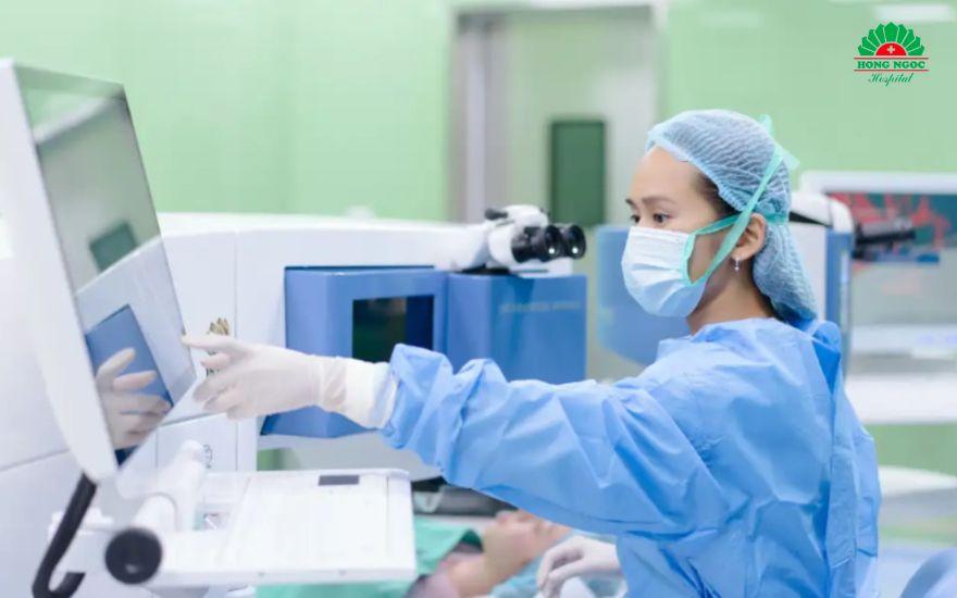 Hệ thống thiết bị chẩn đoán hình ảnh và phẫu thuật laser đồng bộ hỗ trợ bác sĩ xây dựng phác đồ điều trị phù hợp cho từng người bệnh