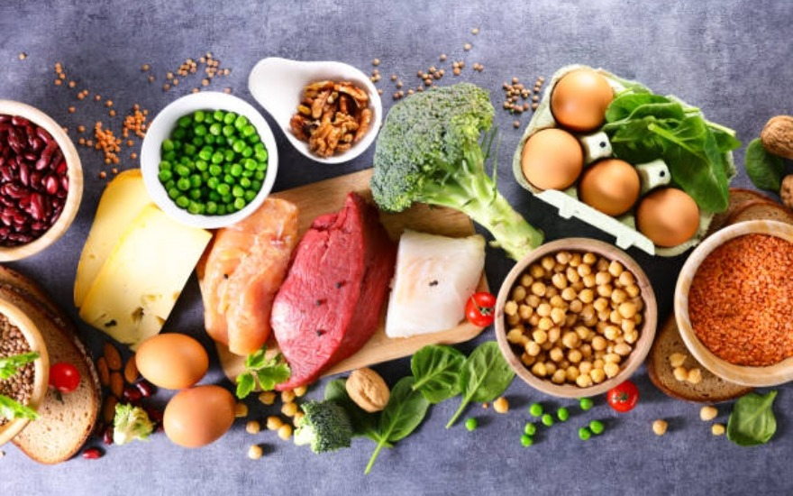 Thực phẩm giàu Protein và Vitamin - Hỗ trợ duy trì chức năng tuyến giáp