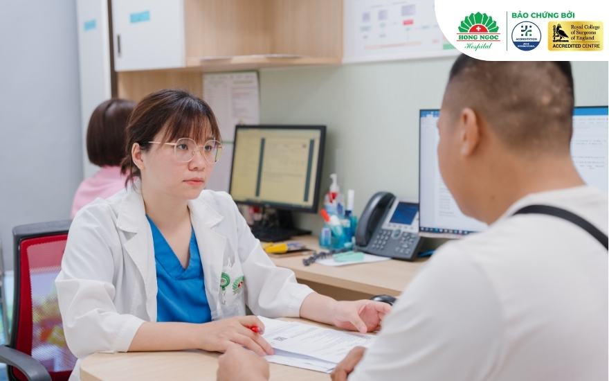 Ở giai đoạn sớm, người bệnh chỉ vô tình phát hiện ra kén khí phổi khi đi khám sức khỏe định kỳ