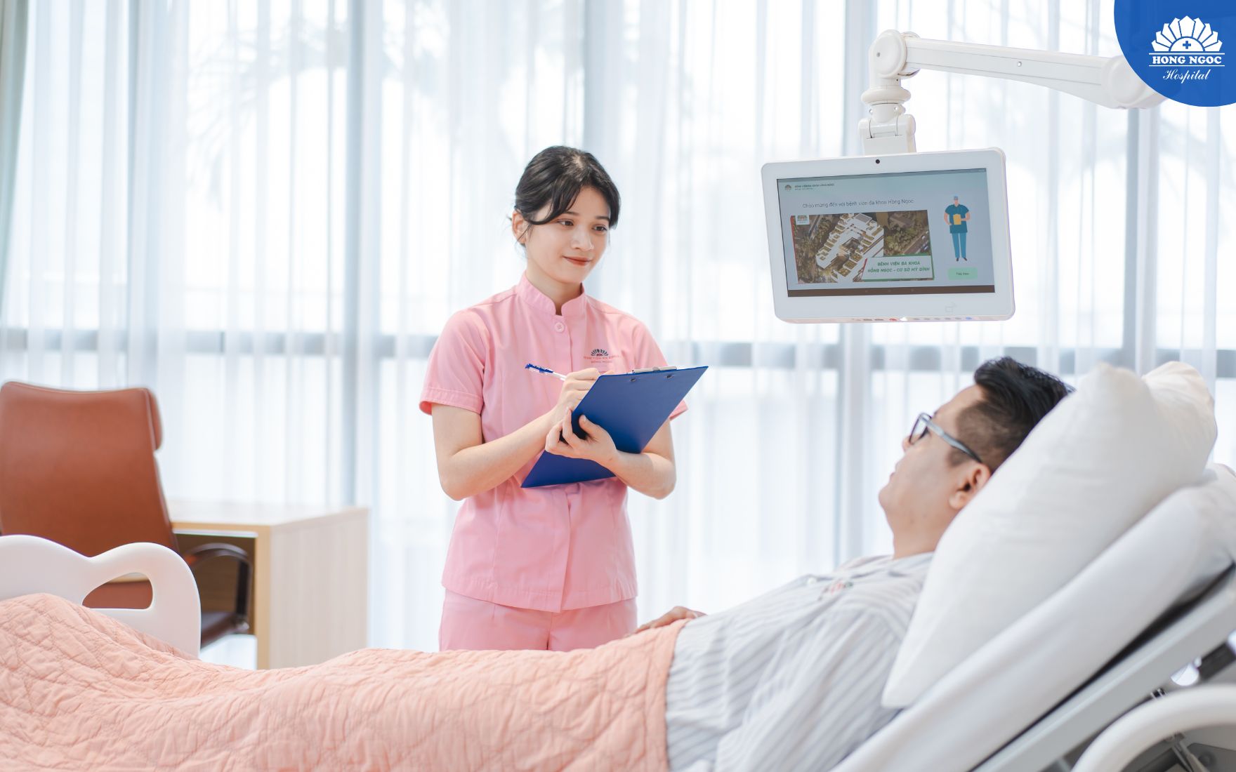 Chăm sóc sau mổ nội soi phì đại tiền liệt tuyến tại bệnh viện Hồng Ngọc