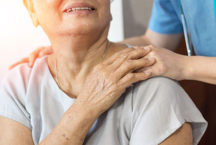 Chăm sóc sức khỏe người cao tuổi cần chú ý gì?