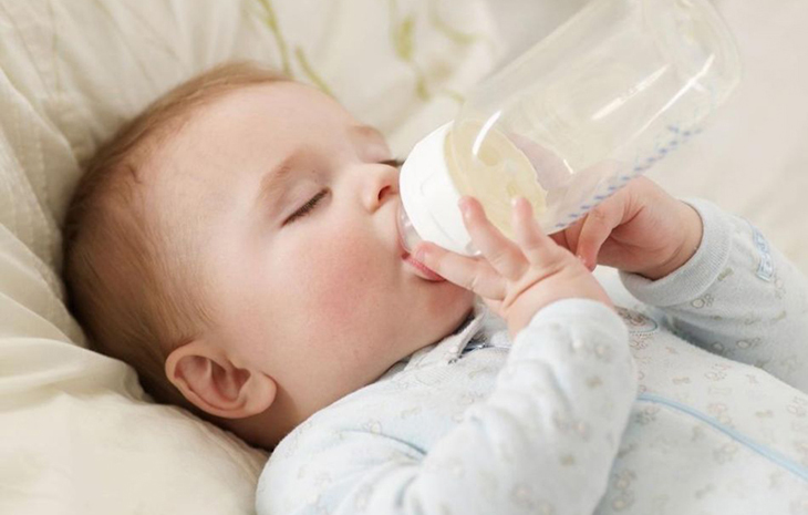 Những lưu ý khi cai sữa cho con