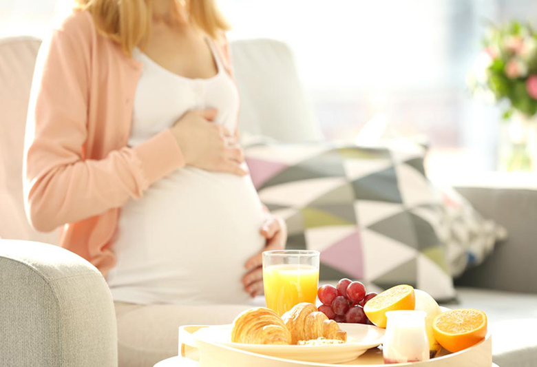 Món ăn vặt khi mang thai giúp con khỏe mẹ ngon miệng