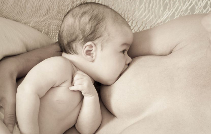 Da kề da – Phương pháp vàng muôn vàn lợi ích cho mẹ và bé