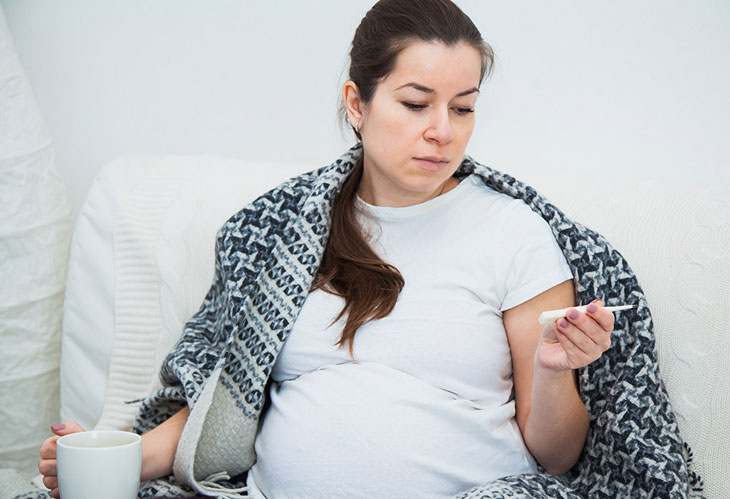 Bị sốt khi mang thai có đáng lo? Mẹ bầu cần lưu ý điều gì?