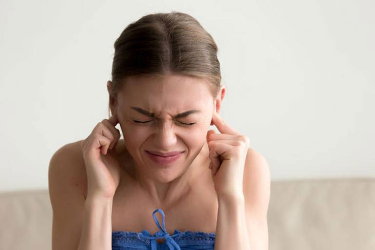 Các nguyên nhân chính gây ra viêm họng gây ù tai?
