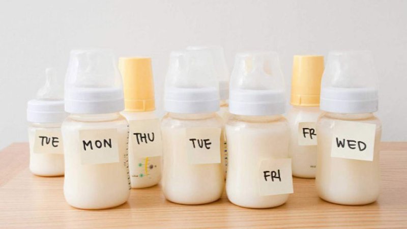 Sữa mẹ vắt ra có bị mất kháng thể không?