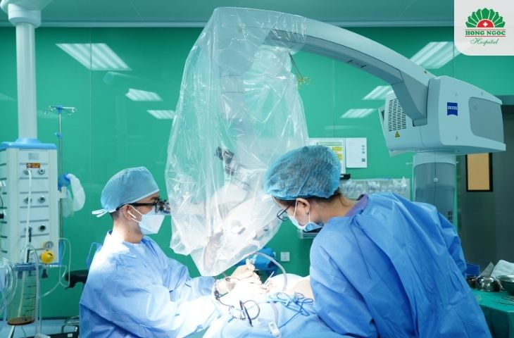 Phẫu thuật tiệt căn xương chũm tại bệnh viện Hồng Ngọc