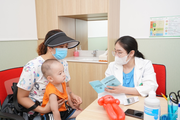 Tiêm chủng tại Hà Nội